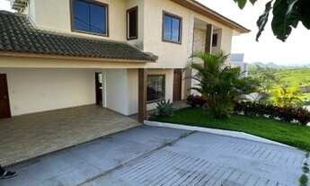 Imagem 2: Casa no Condominio Vale dos Cristais 4 para venda possui 297 m2 com 3 quartos- Macaé/RJ