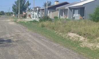 Imagem: 2 terrenos juntos frente leste