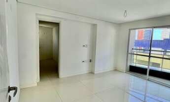 Imagem 6: Apartamento de 201m² no Meireles, 3 suítes, 4 vagas, com vista Mar