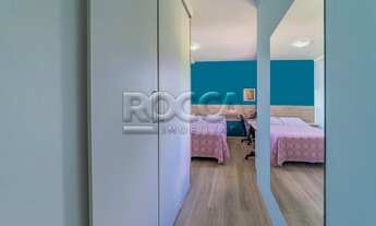 Imagem 3: Apartamento para venda tem 80 metros quadrados com 3 quartos em Jardim Carvalho - Porto Al