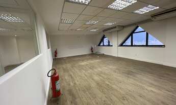 Imagem 6: Andar/laje corporativa para aluguel possui 310 metros quadrados com 7 quartos