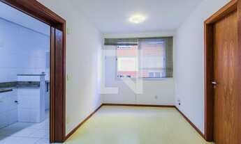 Imagem 2: Apartamento para Aluguel - Petrópolis, 1 Quarto, 53 m2