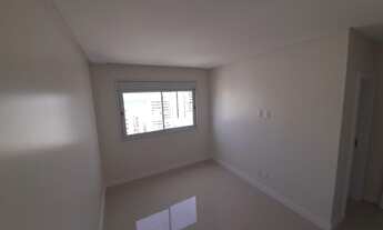 Imagem 6: Amplo apartamento em andar alto