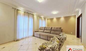 Imagem: Vendo - Casa Térrea em bairro com ótima