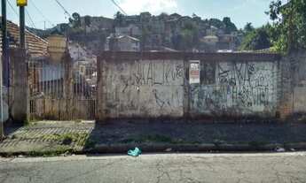 Imagem: Terreno de 700 m², com leve declive (6