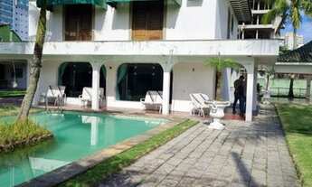 Imagem 2: Casa para venda com 3400 metros quadrados e 8 quartos em Canto do Forte - Praia Grande - S