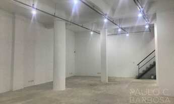 Imagem: Excelente localização - 212m² - Reformada