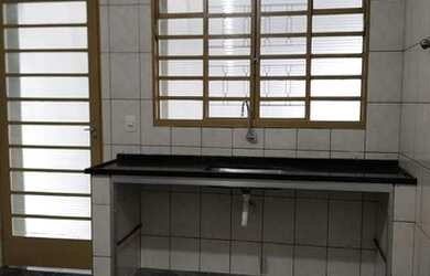 Imagem 6: Casa para Locação em Jundiaí, Jardim Guanabara, 2 dormitórios, 1 banheiro, 1 vaga