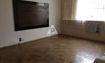 Imagem 2: Apartamento de 110m² em Botafogo, com 3 quartos, 2 banheiros sociais, dependências complet