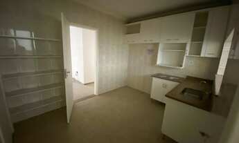 Imagem 4: Apartamento com aprox 107 m2 e elevador no bairro Esplanada