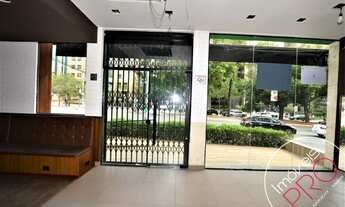 Imagem 3: Loja de esquina num dos endereços mais luxuosos de são Paulo