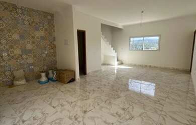 Imagem 2: Sobrado para venda possui 140 metros quadrados com 3 quartos