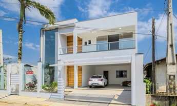 Imagem: Casa alto padrão no bairro Cedro em Camboriú