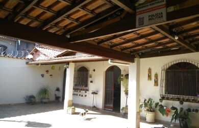 Imagem 3: Casa Colonial- 3q - Bairro Tirol