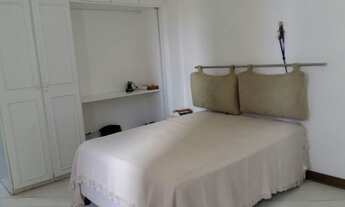 Imagem 2: Apartamento para venda possui 207 metros quadrados com 4 quartos em Jardim Apipema - Salva