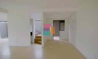 Imagem 2: JOINVILLE - Sobrado Padrão - Saguaçu