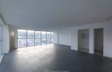 Imagem 2: Balneário Camboriú - Conjunto Comercial/Sala - Centro