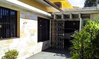 Imagem 2: Casa para aluguel 300m² com 3 dorm - Quintal com churrasqueira