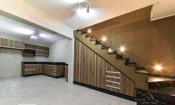 Imagem 3: Casa Maravilhosa 250 m² 4 Dormitórios 5 Vagas de garagens