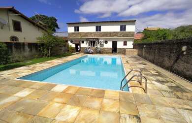 Imagem 3: Casa para venda possui 199 metros quadrados com 6 quartos