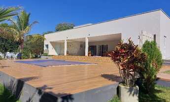 Imagem 3: Casa em condomínio fechado de chácaras com construção 302,60 m², 4 quartos sendo 3 suítes