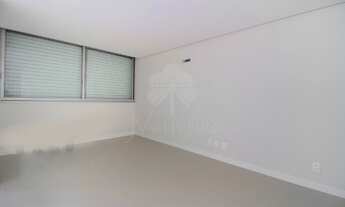 Imagem 4: Apartamento à venda, 260m² com 4 dormitórios sendo 1 suíte, 4 banheiros, 3 vagas de garage