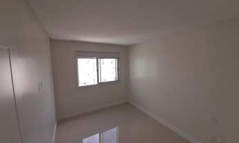 Imagem 5: Amplo apartamento em andar alto