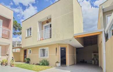 Imagem 2: Sobrado à venda no bairro Uberaba - Curitiba/PR