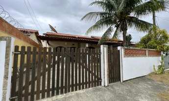 Imagem 2: Casa para aluguel possui 150 metros quadrados com 2 quartos em Parque Hotel - Araruama - R