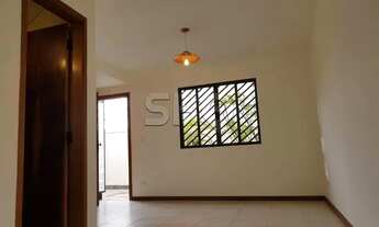 Imagem 2: Casa em Condomínio na rua Croata