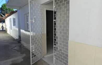 Imagem 2: Casa para aluguel tem 55 metros quadrados com 2 quartos em Manuel Sátiro - Fortaleza - CE