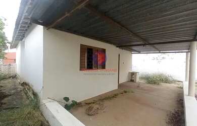 Imagem 3: Parque Industrial - Casa em rua comercial