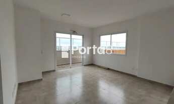 Imagem 7: Cobertura de alto padrão com piscina privativa e área de lazer completa no coração de Rio