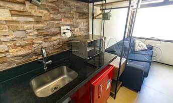 Imagem 1: Flat estilo Studio disponível para locação contendo 11m², 1 dormitório e 1 vaga de garagem