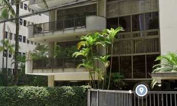 Imagem 3: Apartamento para venda tem 642 metros quadrados com 3 quartos (*PARA REFORMAR*