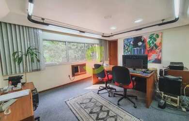 Imagem: Porto Alegre - Casa Comercial - Mont Serrat