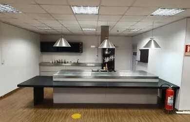 Imagem 2: Galpão industrial para aluguel e venda com 2400m