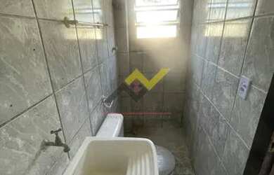 Imagem 2: Kitnet para Venda em Praia Grande, Vila Tupi, 1 dormitório, 1 banheiro, 1 vaga