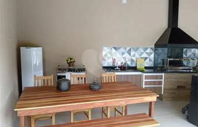 Imagem 4: Casa com 4 suítes muito bem localizada no condomínio Alpes da Cantareira na Serra da Canta