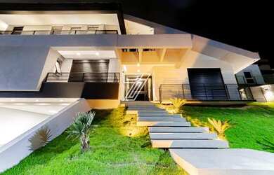 Imagem 6: Casa em condomínio com 475 metros quadrados e 4 quartos