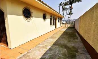 Imagem: Casa de 3 quartos para alugar no bairro