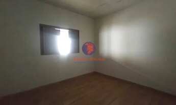 Imagem 6: Parque Industrial - Casa em rua comercial