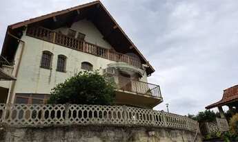 Imagem 2: CASA COM 4 DORMITÓRIOS COM PISCINA VISTA PARA A REPRESA NA SERRA DA CANTAREIRA