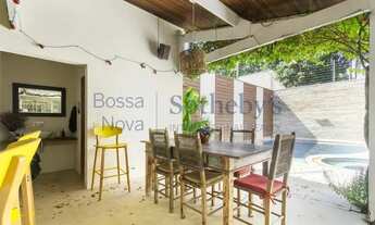 Imagem 7: Casa com espaço gourmet e piscina, próxima ao Parque Villa-Lobos