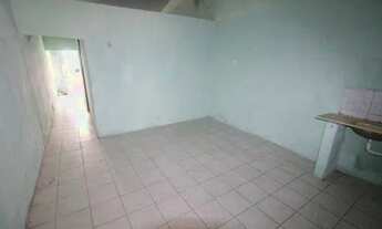 Imagem 7: Casa de 50 m² no bairro monte castelo com sala, quarto wc social, área de serviço e quinta