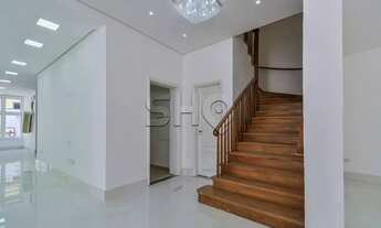 Imagem 3: Sobrado de Altíssimo Padrão c/ Piscina