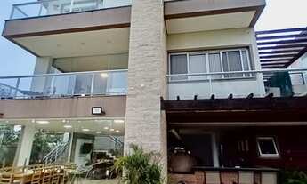 Imagem 2: Casa de condomínio para aluguel tem 426 metros quadrados com 4 quartos