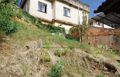 Imagem 2: Casa para venda possui 500 metros quadrados com 3 quartos em Jardim do Sol - Juiz de Fora