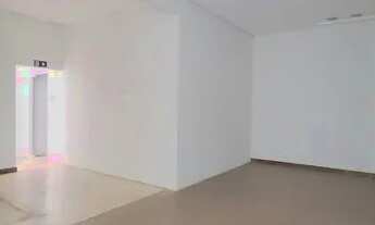 Imagem 2: Casa comercial com aproximadamente 400m² de área construída e 600m² de área territorial