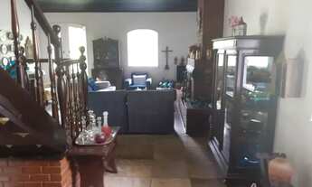 Imagem 4: PETRóPOLIS - Casa Padrão - Carangola